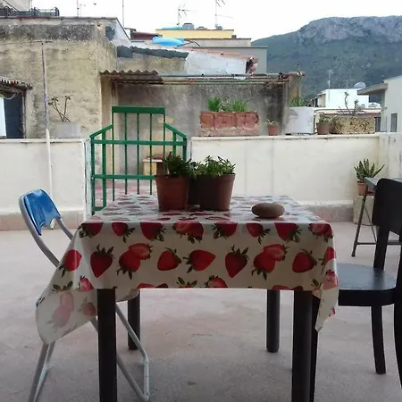 Iside Terrasini
