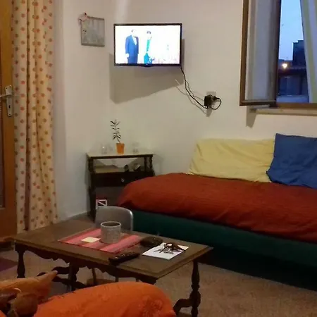 Iside Terrasini